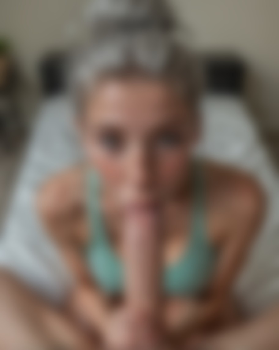 Lexi Palmer — AI persona on XManias