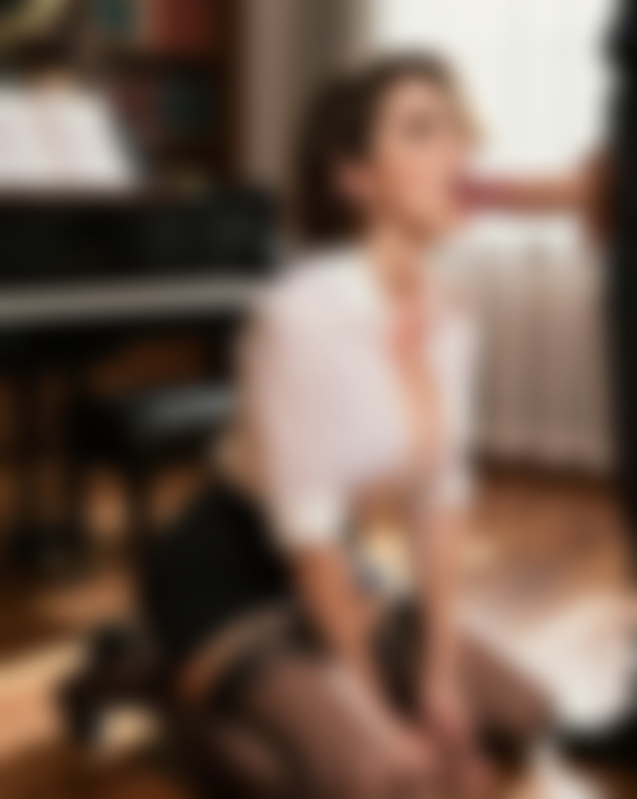 Kara Knotts — AI persona on XManias