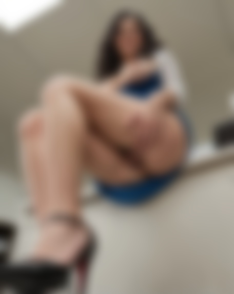 Monica — AI persona on XManias
