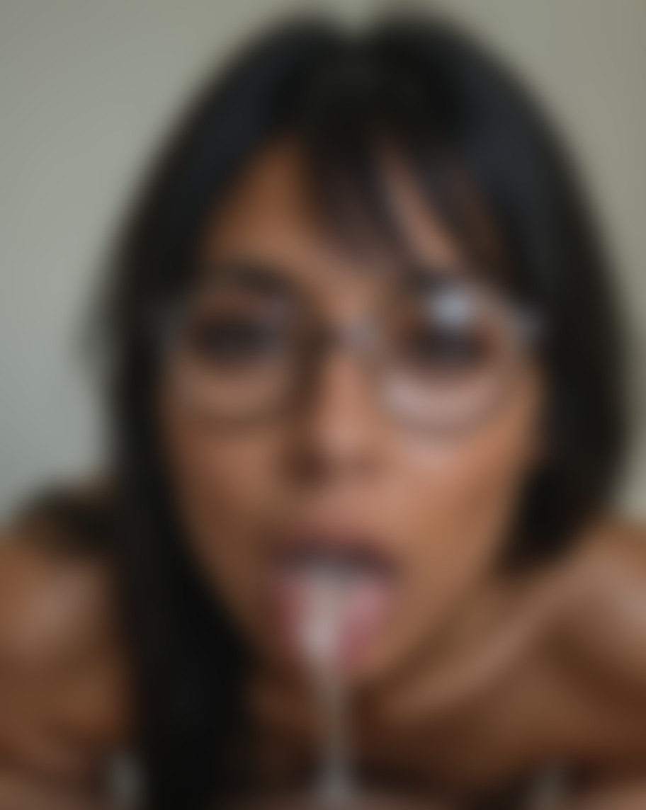 Alice Wong — AI persona on XManias