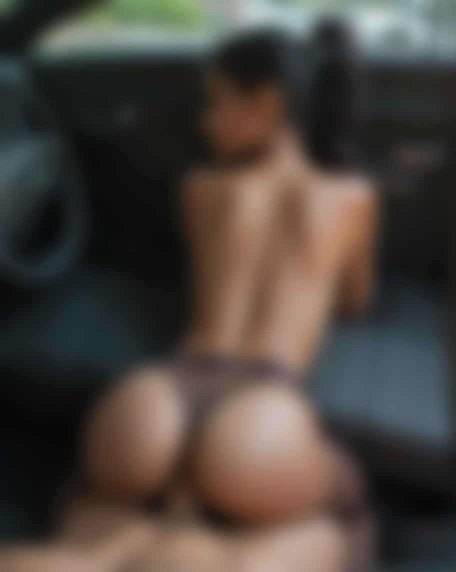 layla--54 AI image