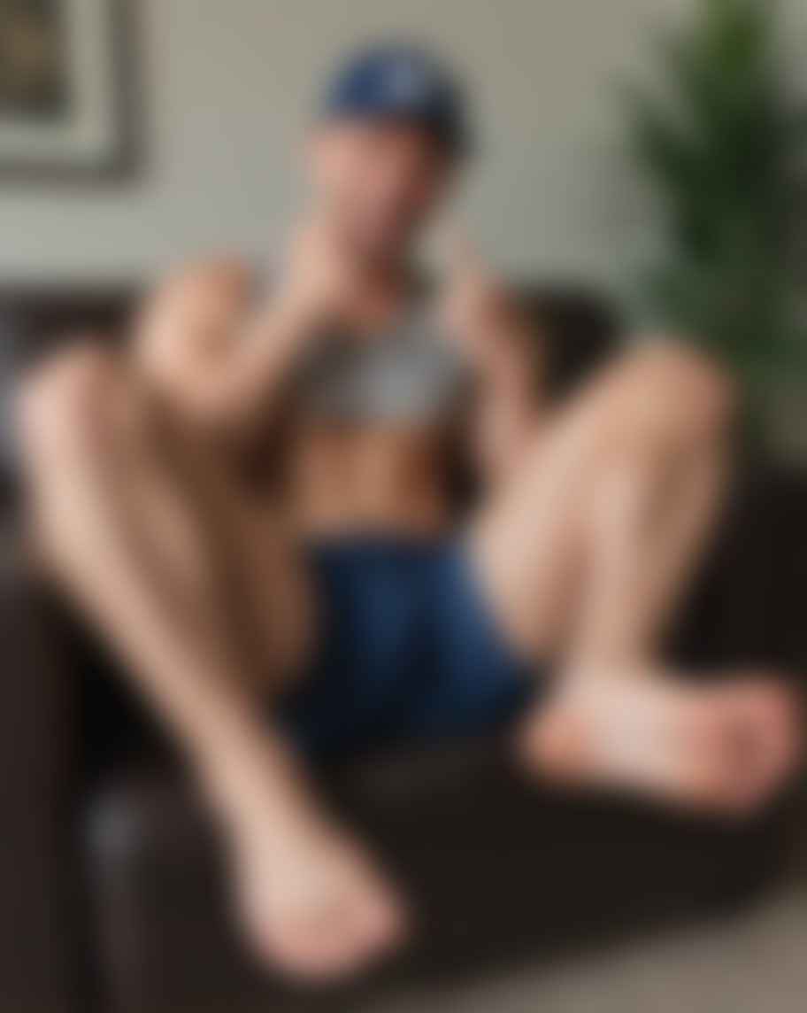 Aaron — AI persona on XManias