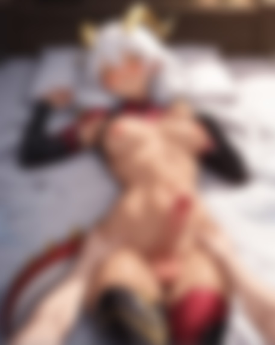 Lysaria Flamecrest — AI persona on XManias