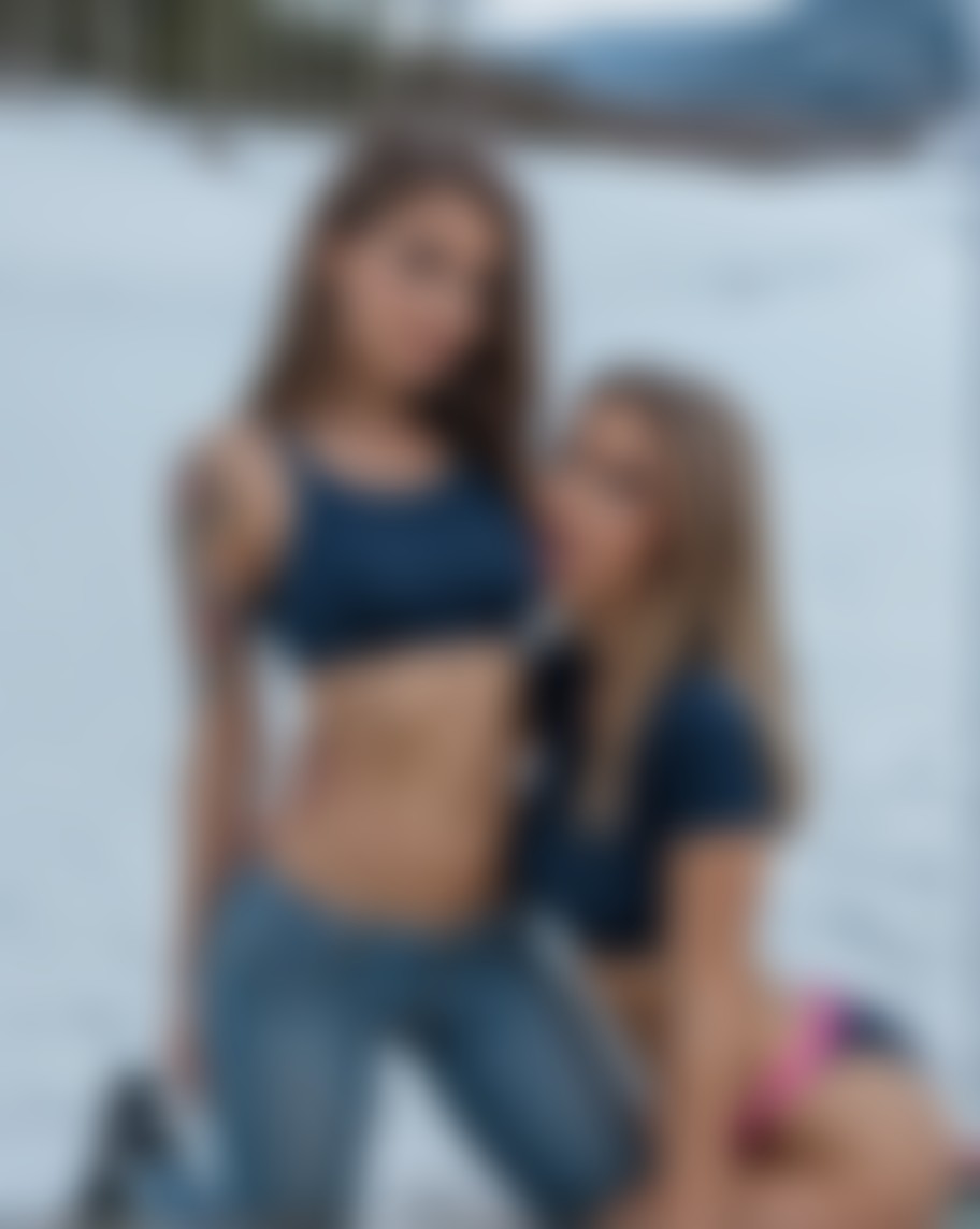 Caleigh McKenzie — AI persona on XManias