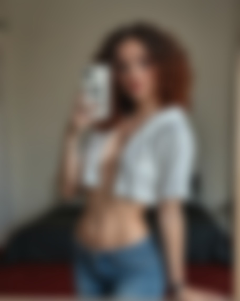 Cassie Bale — AI persona on XManias