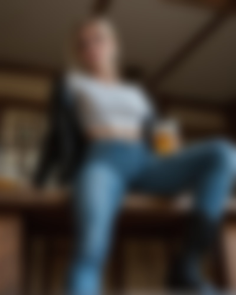Sabine — AI persona on XManias