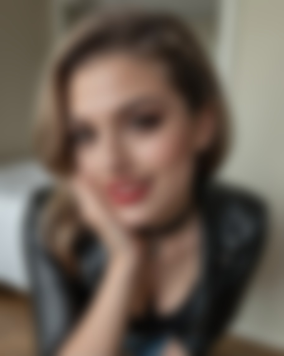Emma Nightfall — AI persona on XManias