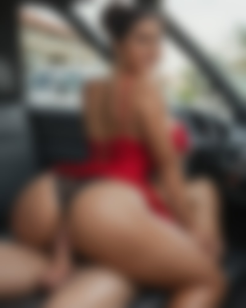 Ximena Moreno — AI persona on XManias