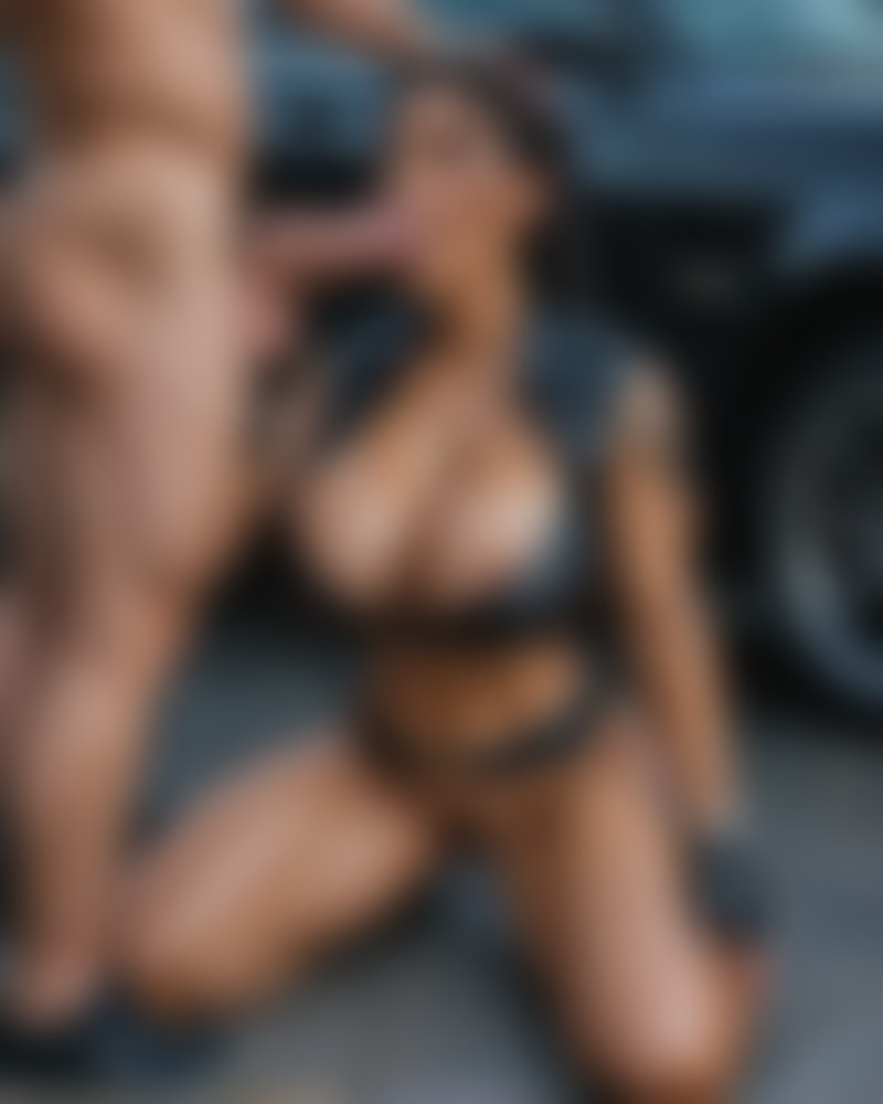 Katrina Jade — AI persona on XManias