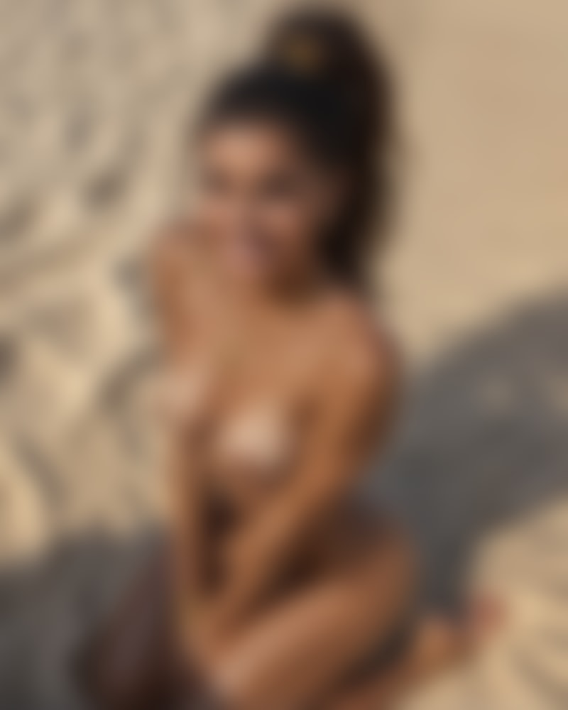 Luna Costa AI image