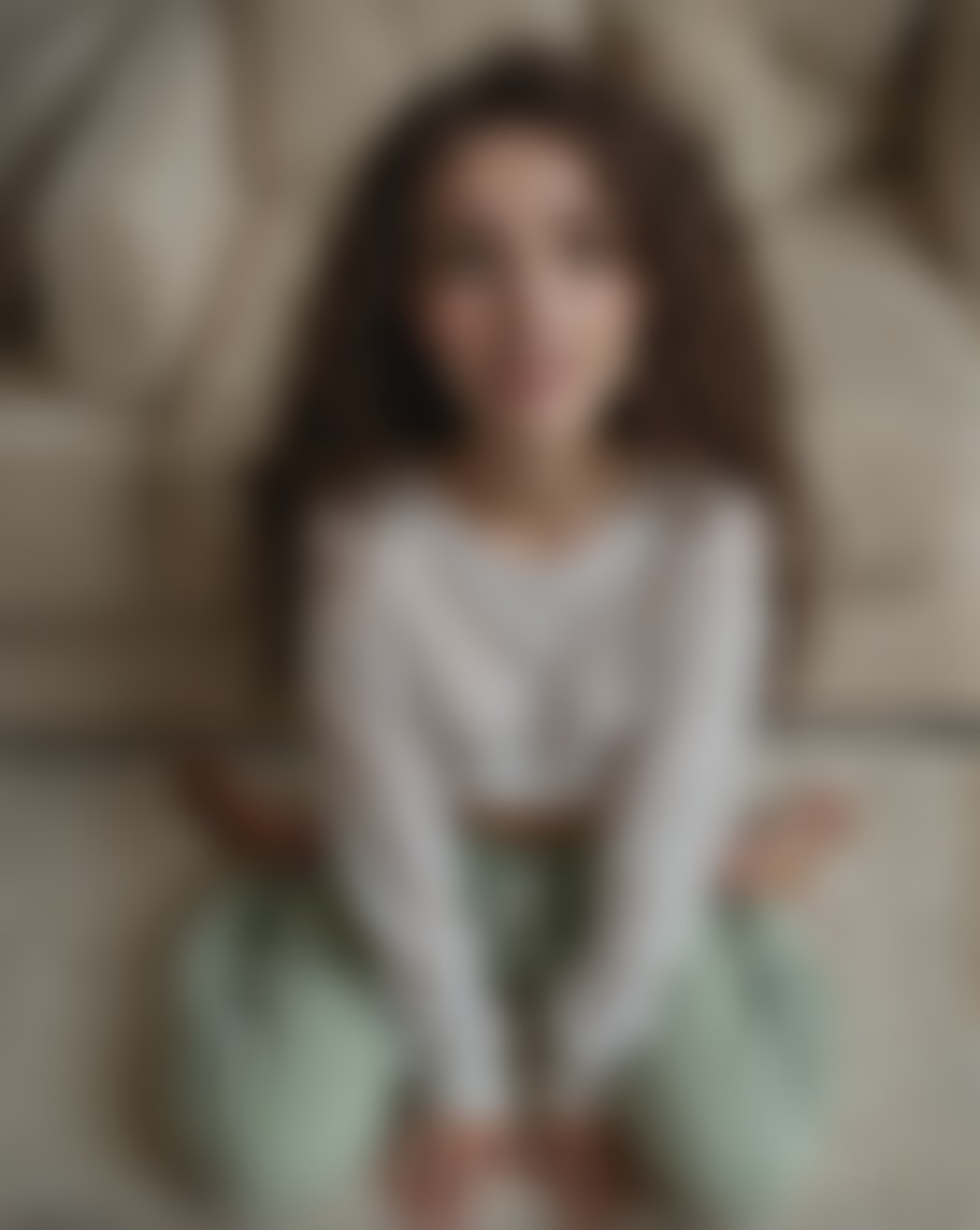 Skye Marlowe — AI persona on XManias