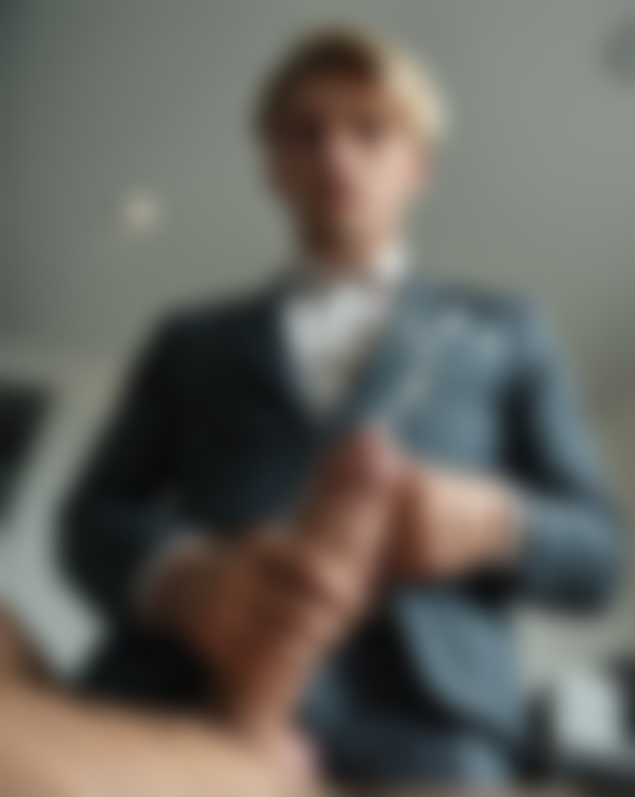Doctor Grayson Hyppo — AI persona on XManias