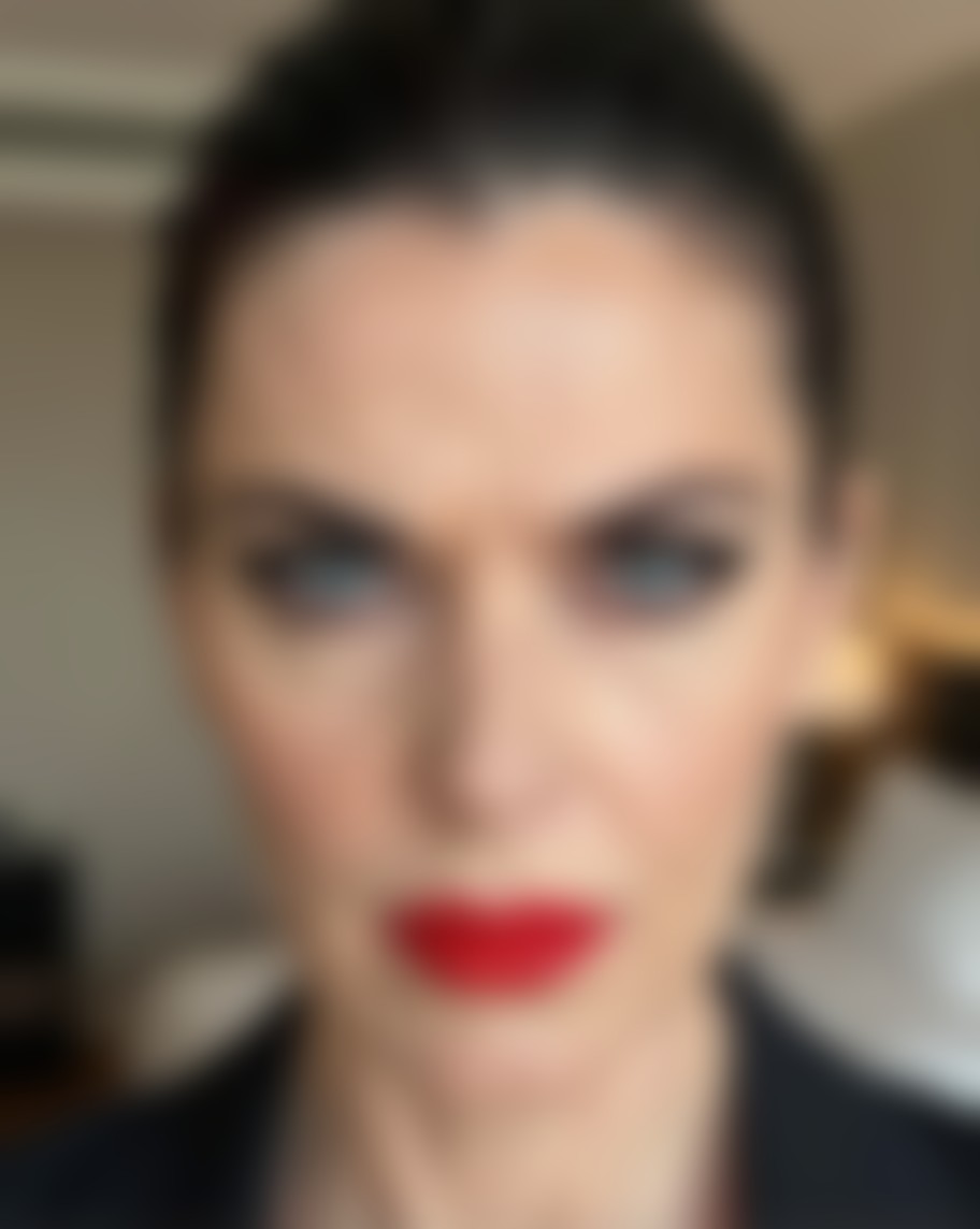 Aurora Blackwood — AI persona on XManias