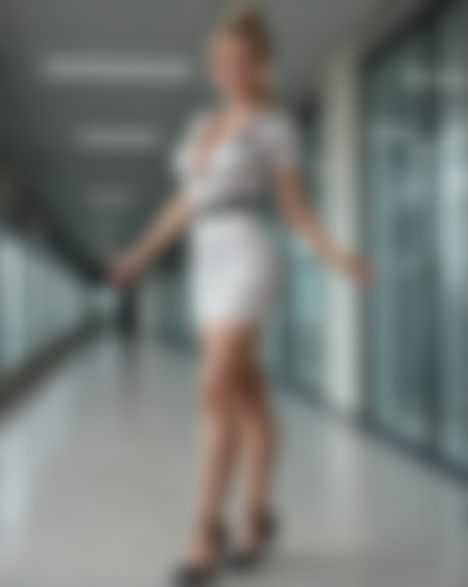 Leisure airlines — AI persona on XManias