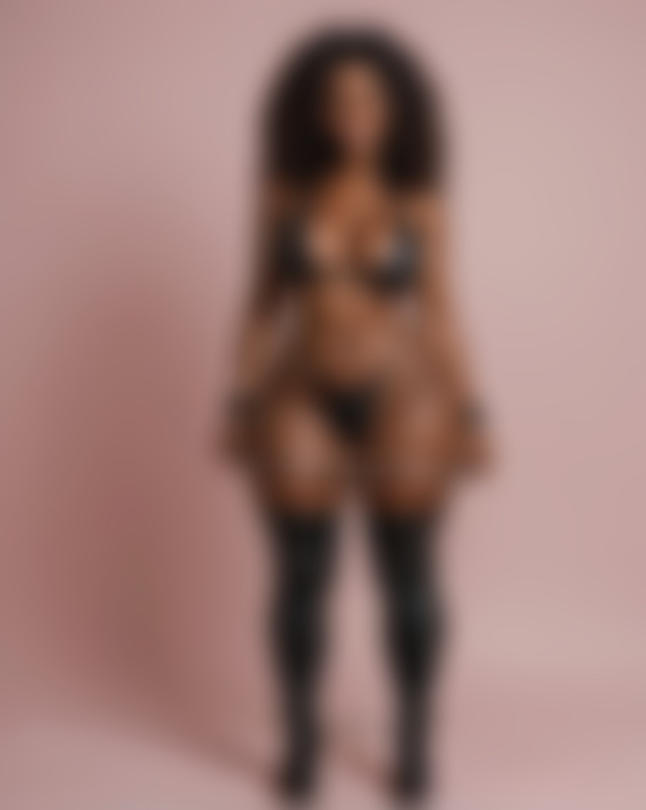 Nalani Blackwood — AI persona on XManias