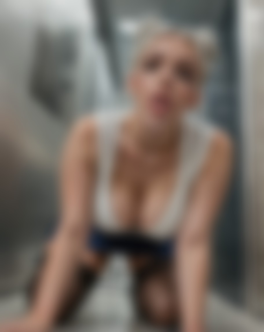 Tifanny Townsend — AI persona on XManias