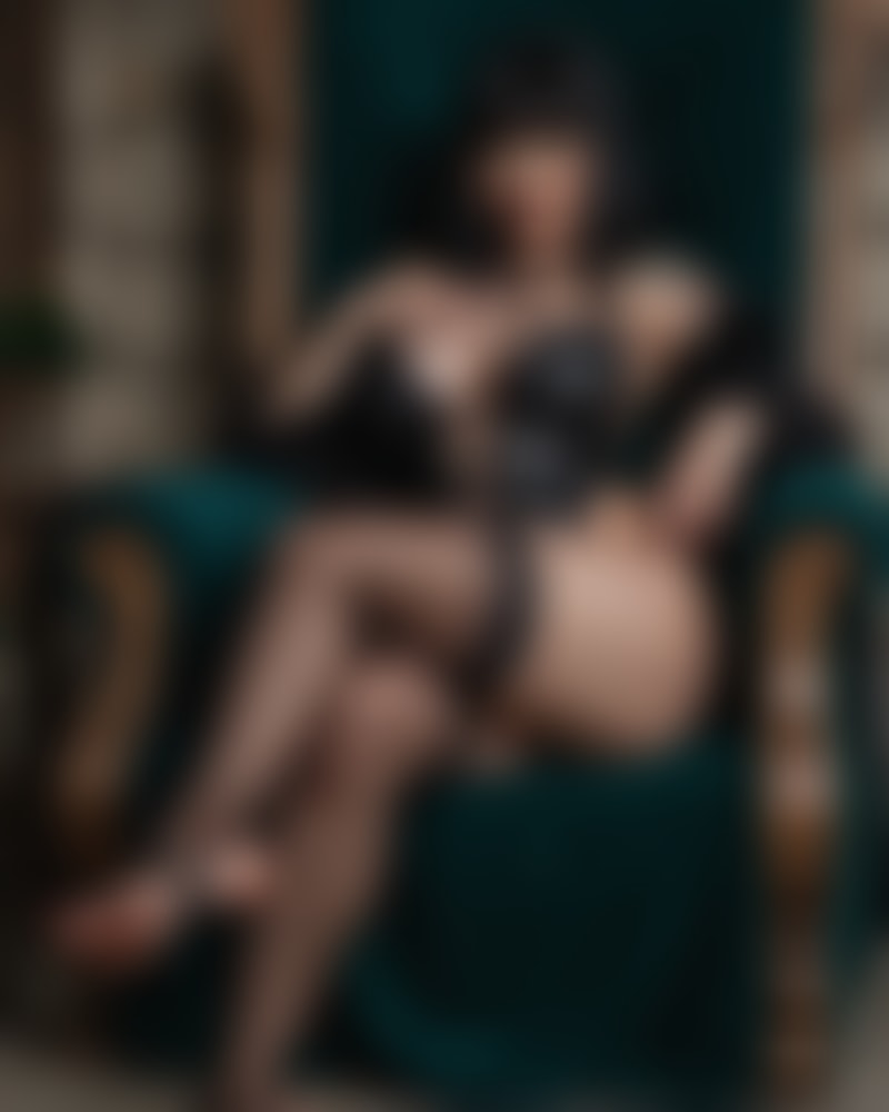 Dahlia Raven — AI persona on XManias