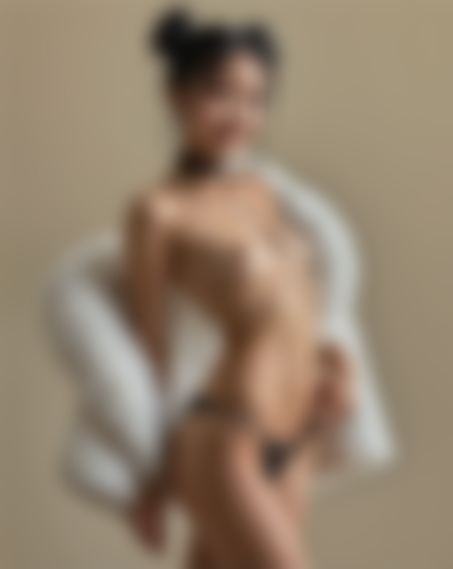 Lola Lau AI image