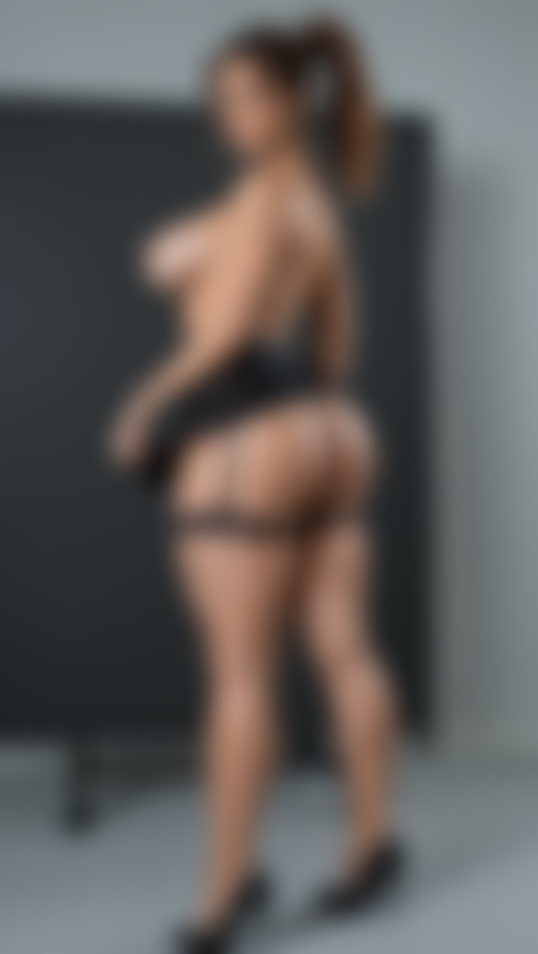 Jennifer Soandso — AI persona on XManias