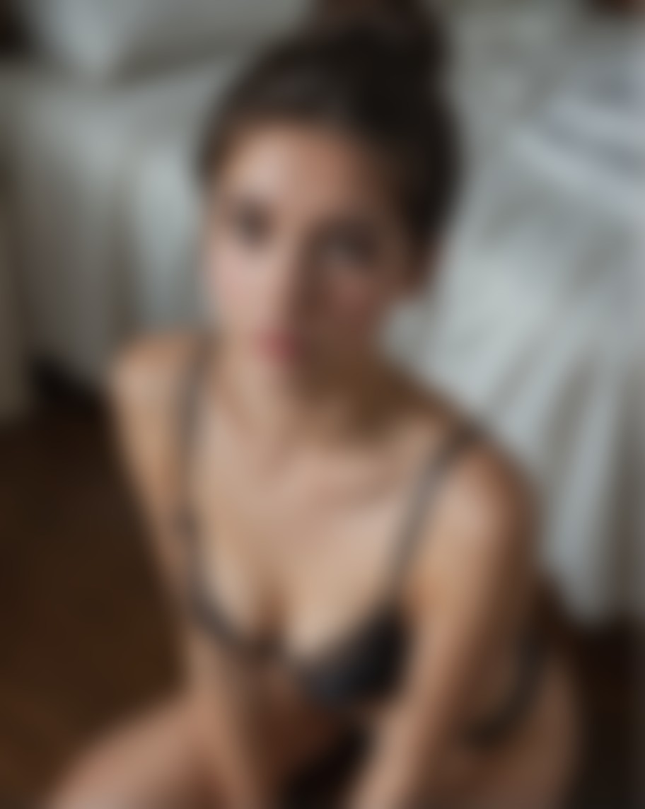 daisy-5196065 — AI persona on XManias