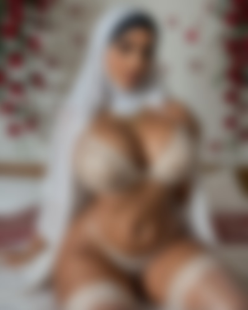 Shahla Amir — AI persona on XManias