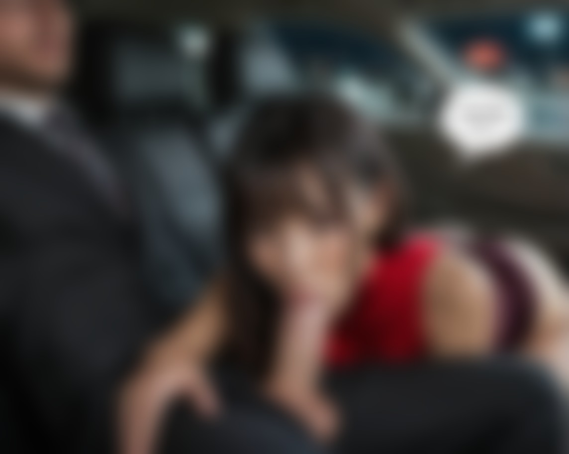 Naomi Zhu — AI persona on XManias