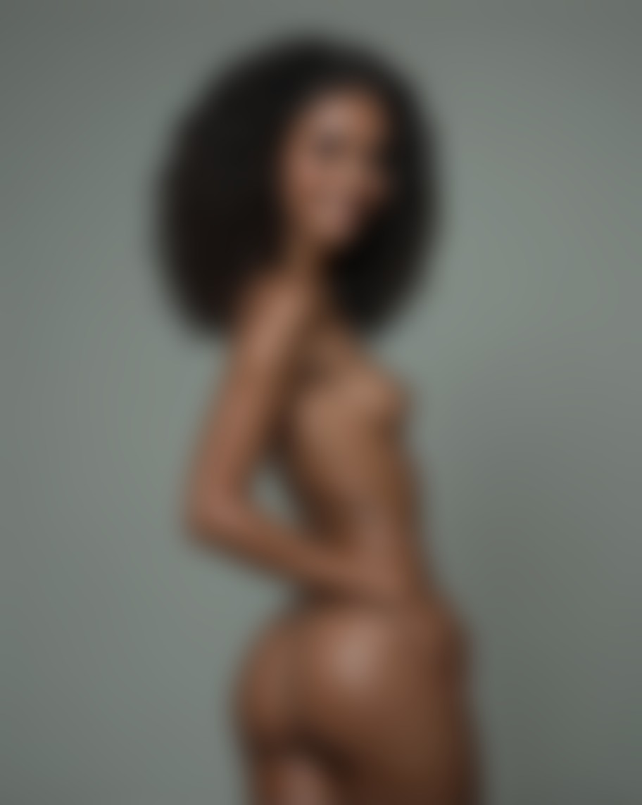 Olivia Brown — AI persona on XManias