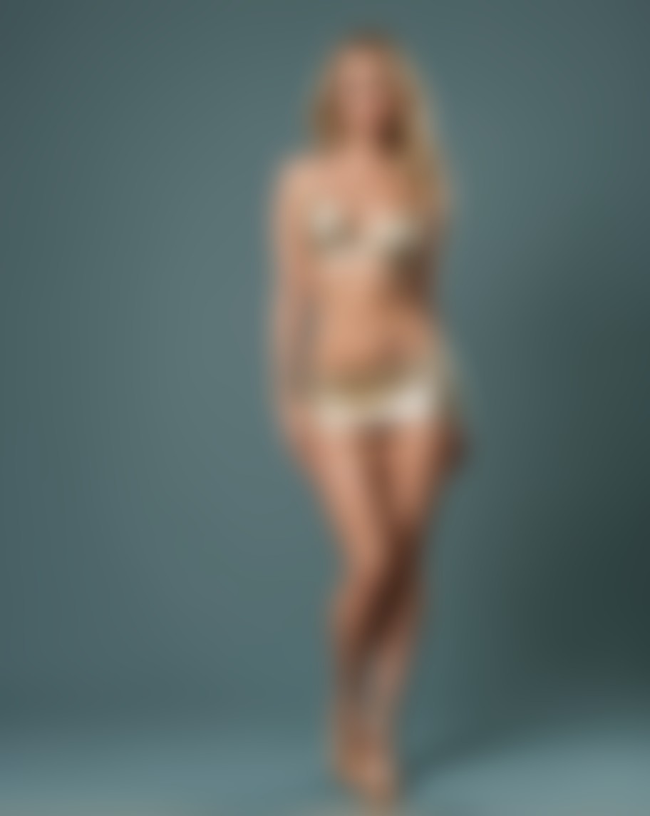 Kylee Mon Rouge AI image