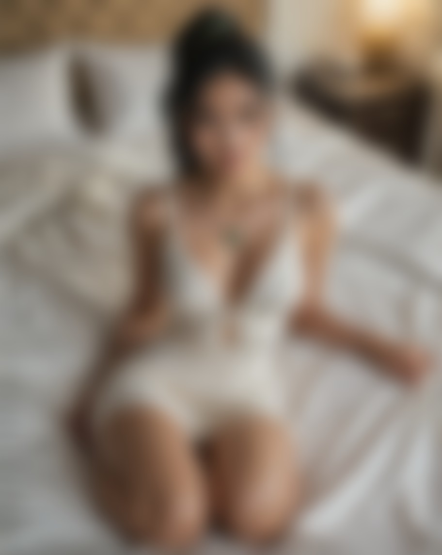 Hana Liang — AI persona on XManias