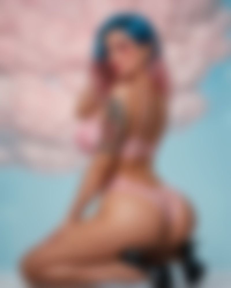 Sarah Pink AI image