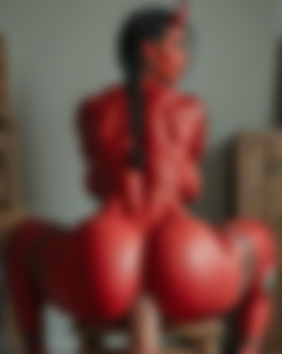 Aurlie Laurent — AI persona on XManias